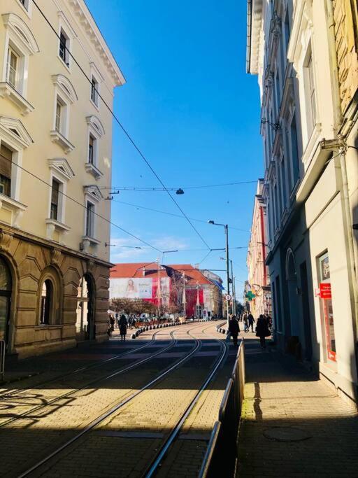 Joy City Stay Libertatii 9Mai 7 Timişoara Exteriör bild